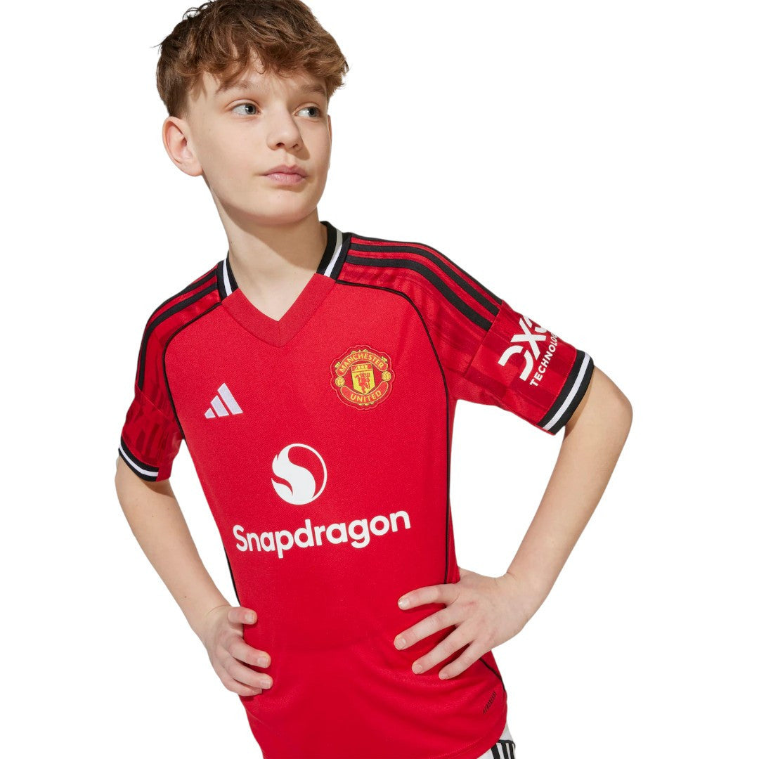 B.FERNANDES #8 Manchester United 25/26 Kid's Home Mini-Kit - PL Font