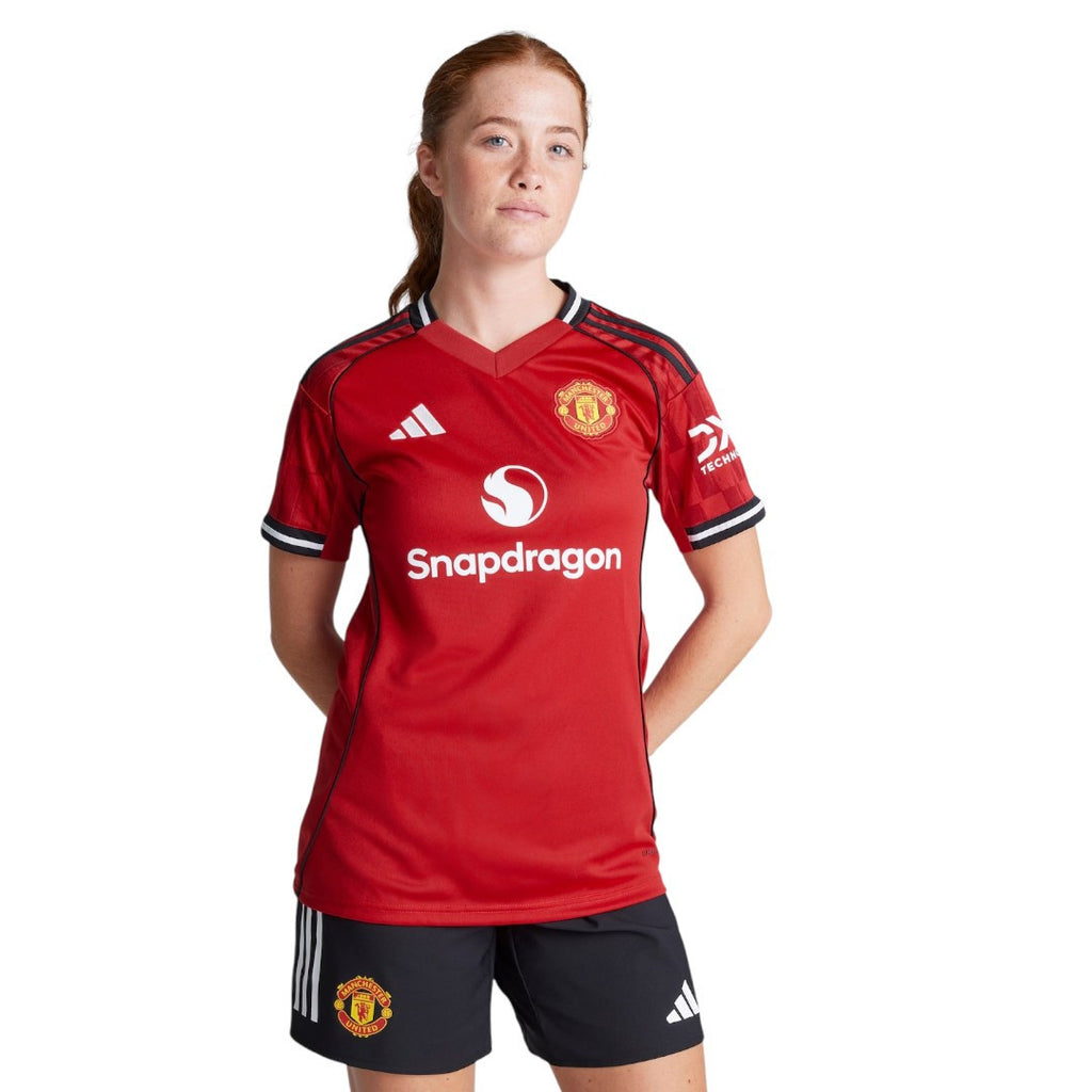B.FERNANDES #8 Manchester United 25/26 Women's Home Shirt - PL Font