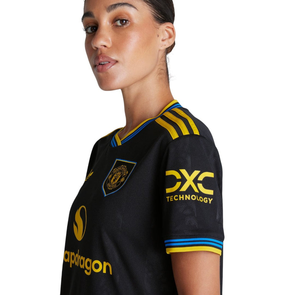 B.FERNANDES #8 Manchester United 25/26 Women's Third Shirt - PL Font