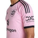Manchester United 25/26 Men's Pink Goalkeeper Shirt