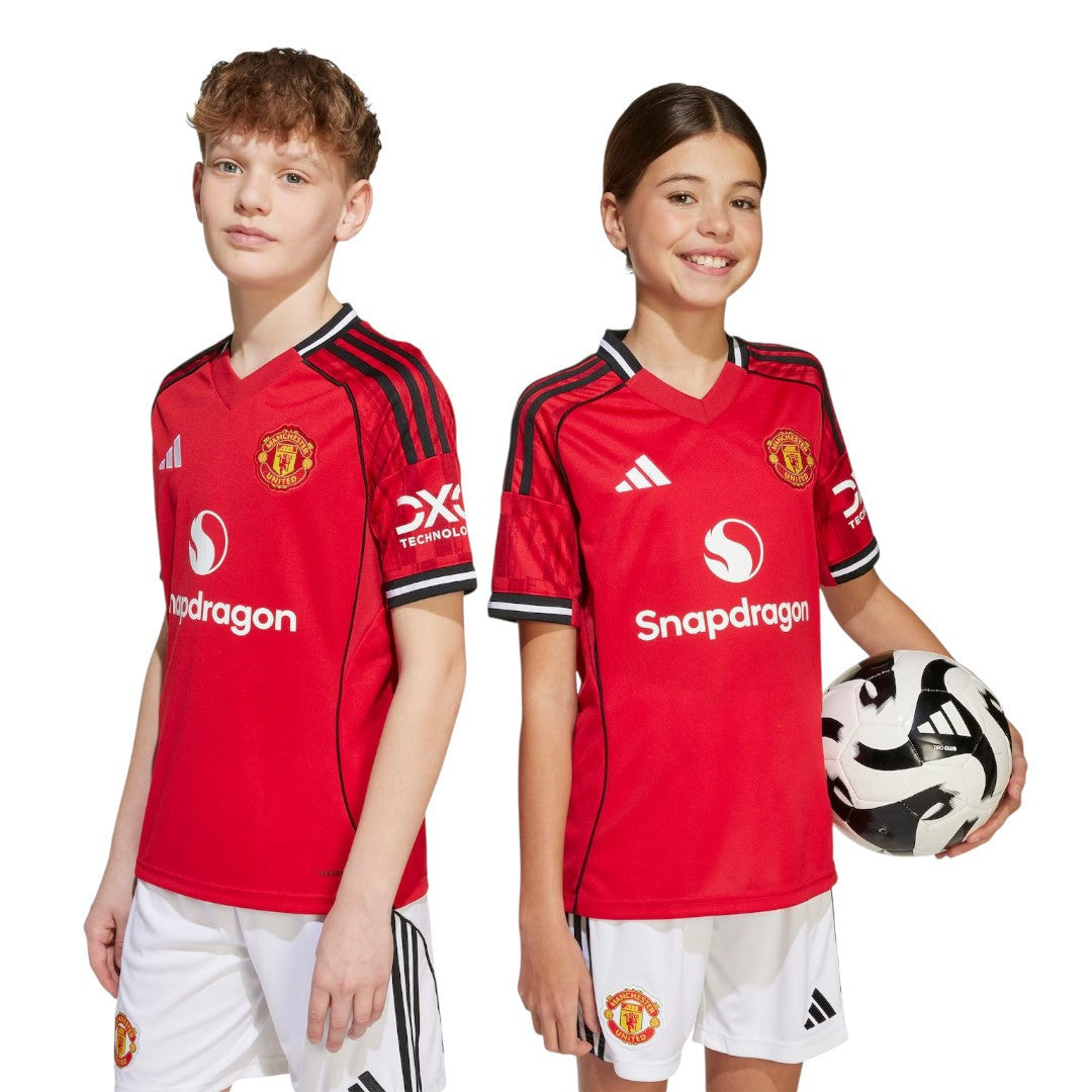 B.FERNANDES #8 Manchester United 25/26 Kid's Home Mini-Kit - PL Font